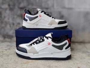 Redtape Black Sneakers